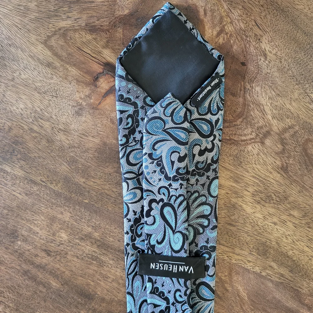 Van Heusen Teal and Black Paisley Tie
